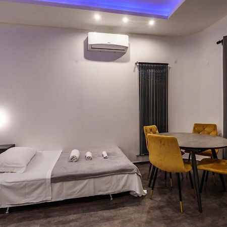 Lake Apartment Primea Сирмионе Экстерьер фото