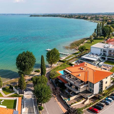 Lake Apartment Primea Сирмионе Экстерьер фото