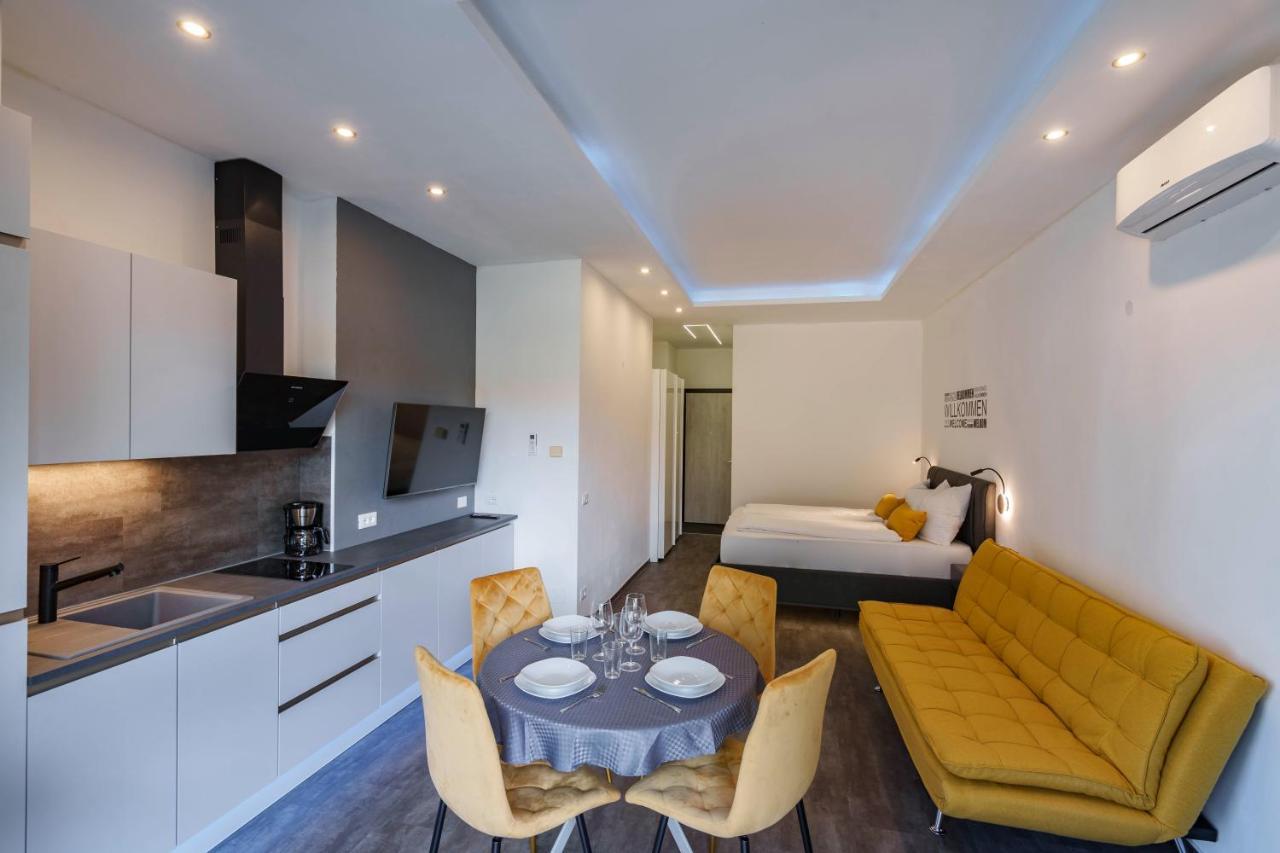 Lake Apartment Primea Сирмионе Экстерьер фото